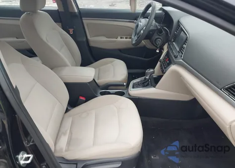 2018 Hyundai Elantra Sel z USA, uszkodzony, nr VIN 5NPD84LF0JH236931